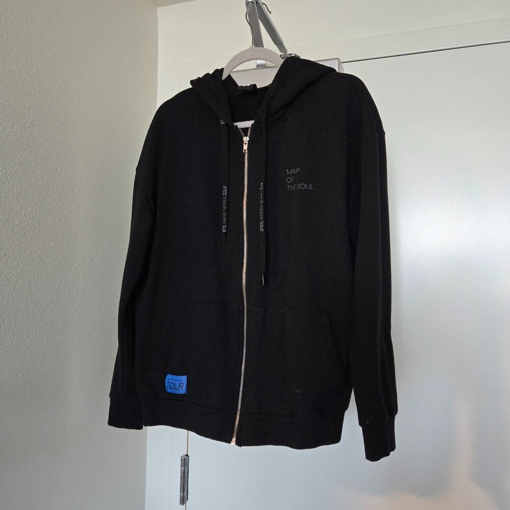 BTS Map of the Soul Tour Edition hoodie Zip Up size Large